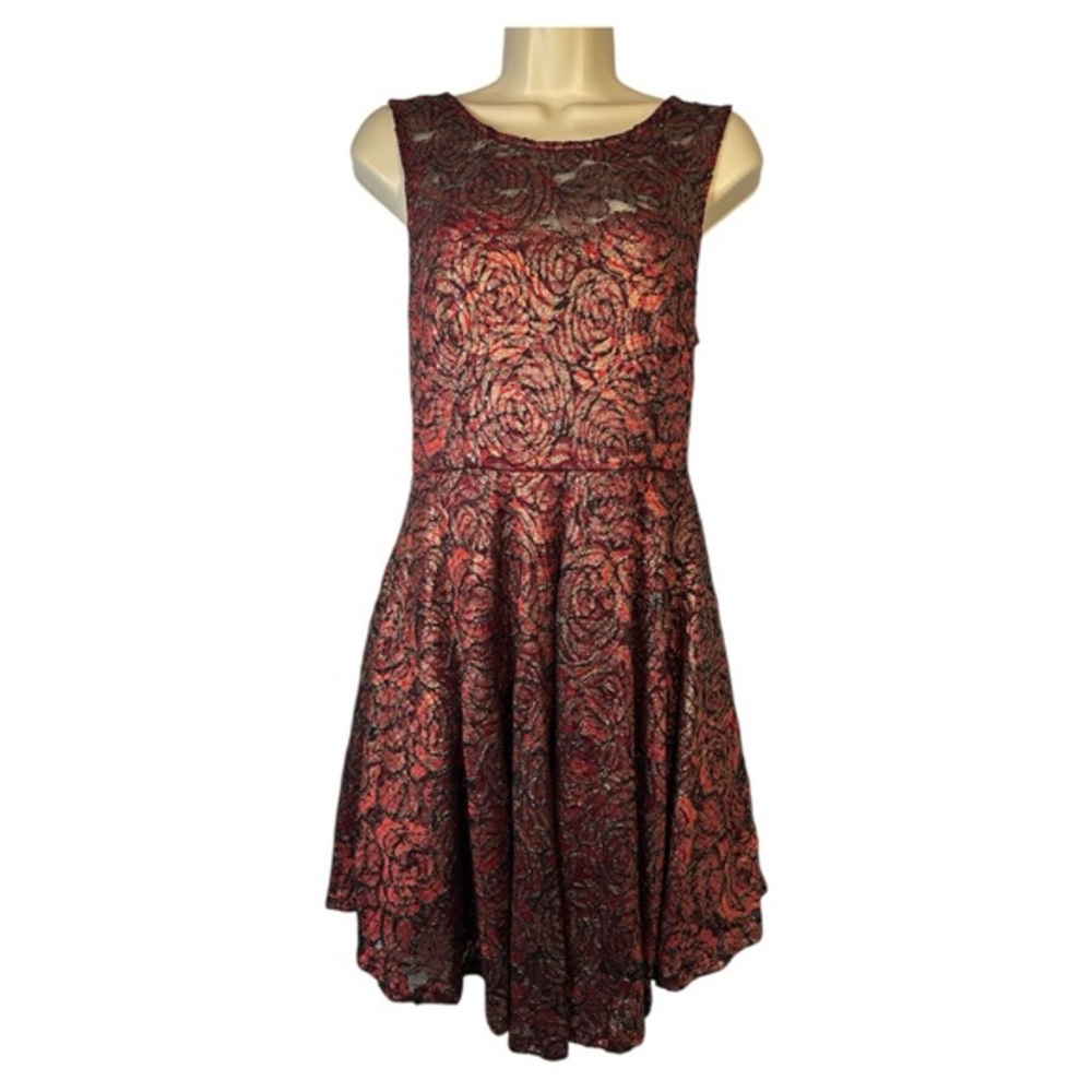 La Scala Elegant Red and Black Lace Dress